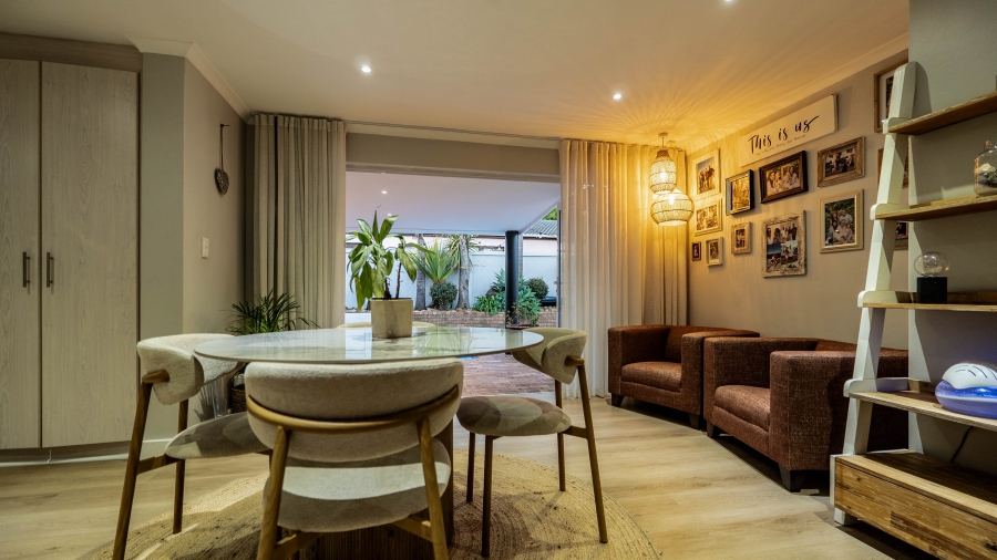 5 Bedroom Property for Sale in De Bron Western Cape